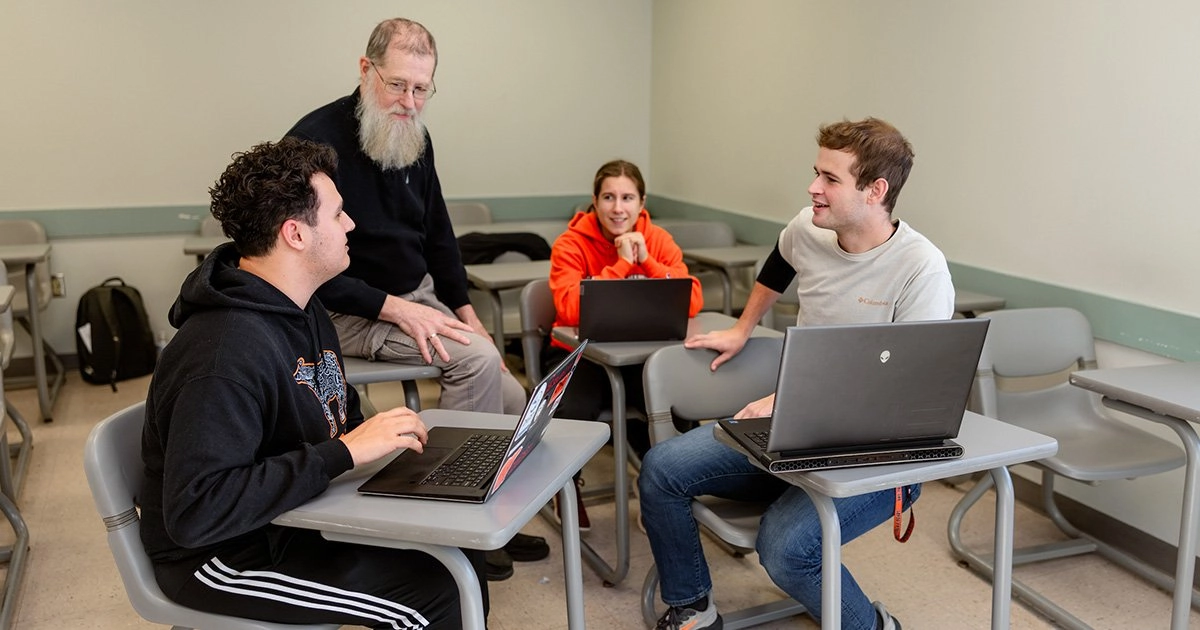 ONU honors course highlights research by Forrest Clingerman