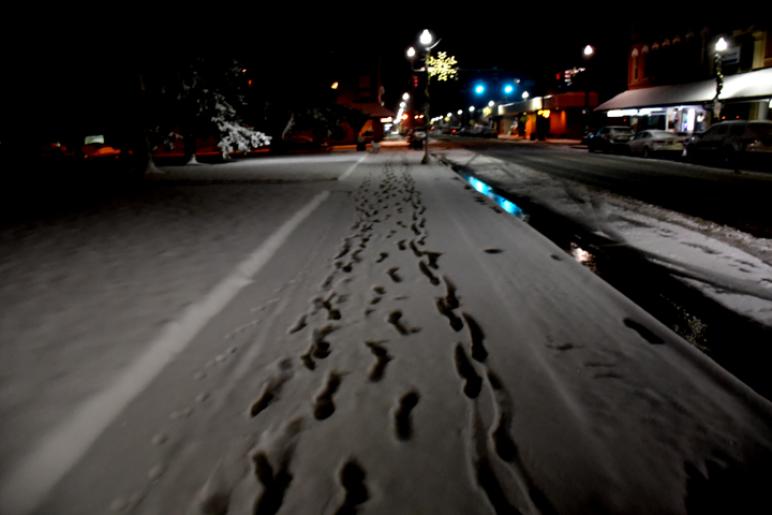 Foot steps on Main