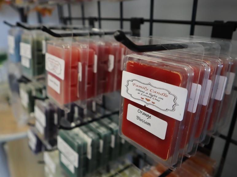 Scented wax melts