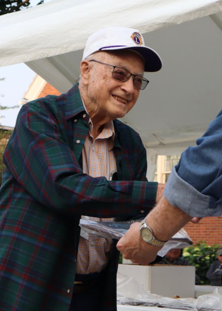 Dick Boehr congratulates at Top 25 entry