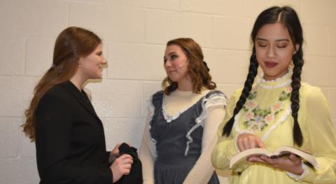 Annalise Nisly (right) with Kiera Rieman and Hannah-Grace Perry