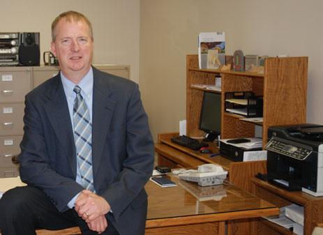 Averesch relocates office to 147 N. Main St.