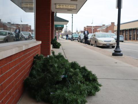 Bluffton's garlands removed January 7